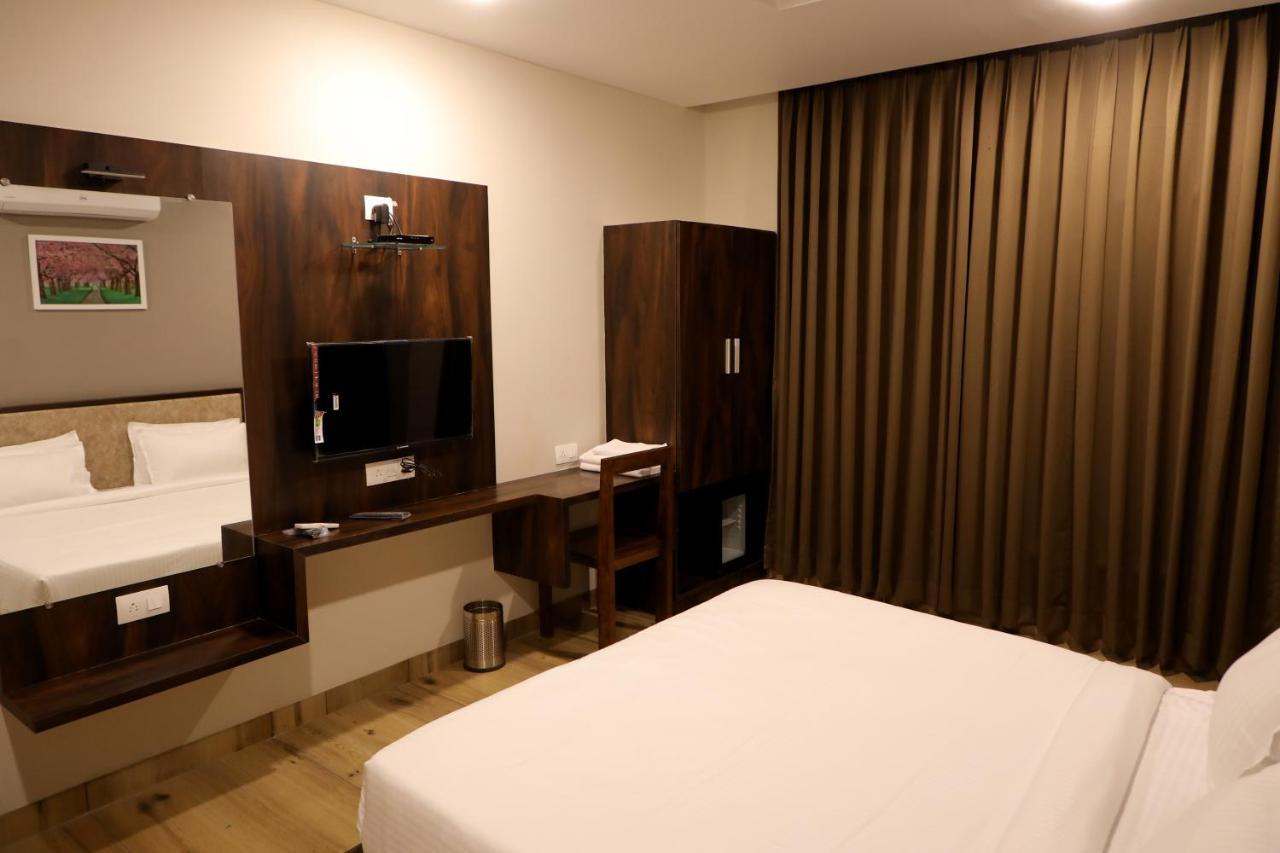 Hotel Nest Bhuj Extérieur photo