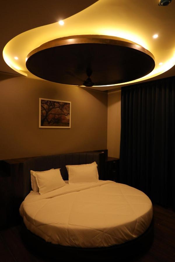 Hotel Nest Bhuj Extérieur photo
